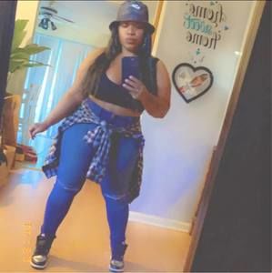 Meet your Posher, Issa